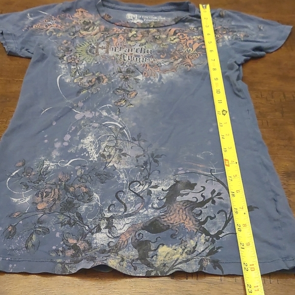 Vintage T-shirt with Tattoo-style Artwork - Picture 6 of 14